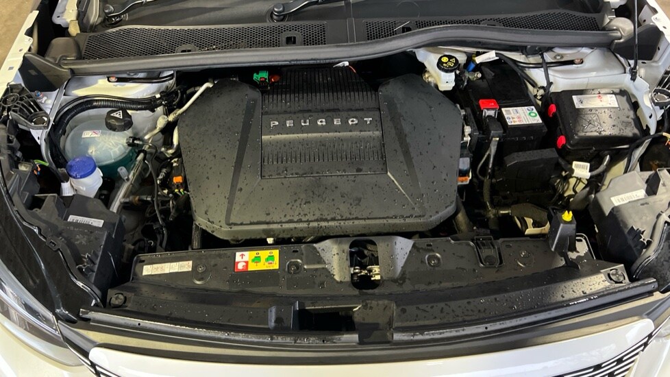 Used Peugeot 2008 2021 for sale - 76874815: Photo 16