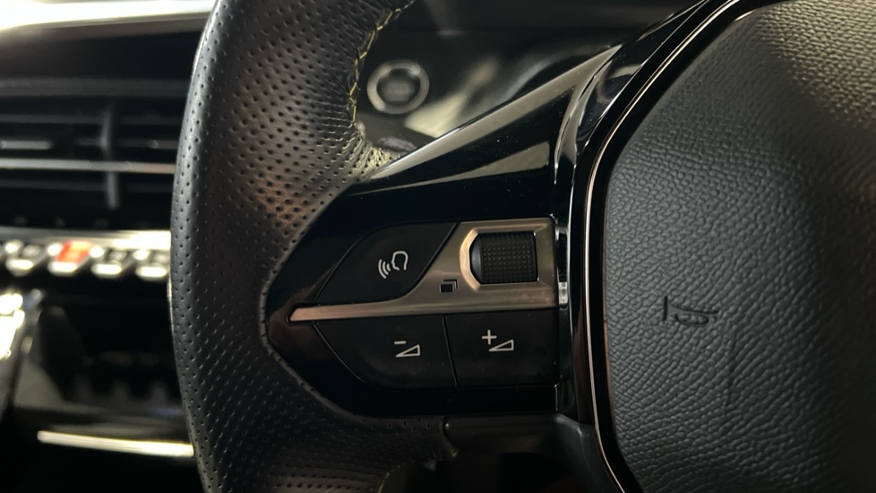 Used Peugeot 2008 2021 for sale - 76874815: Photo 23