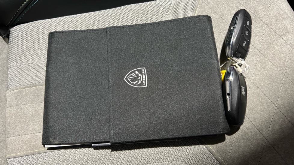 Used Peugeot 2008 2021 for sale - 76874815: Photo 30