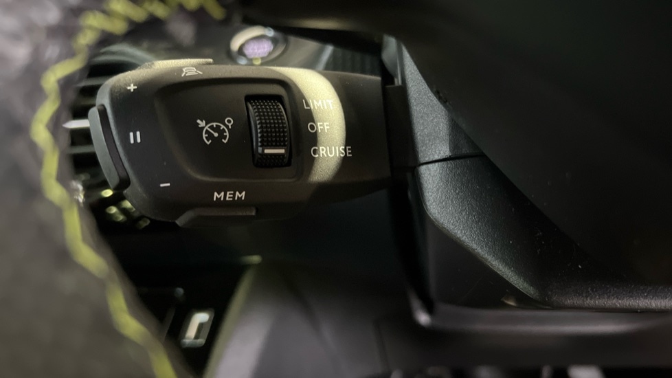 Used Peugeot 2008 2021 for sale - 76874815: Photo 31