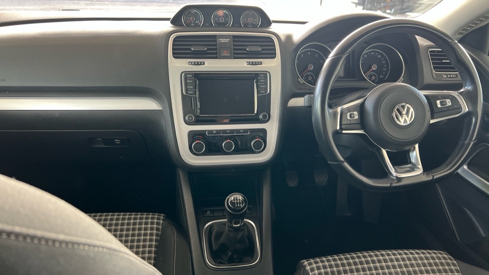 Used Volkswagen Scirocco 2016 for sale - 76062061: Photo 11