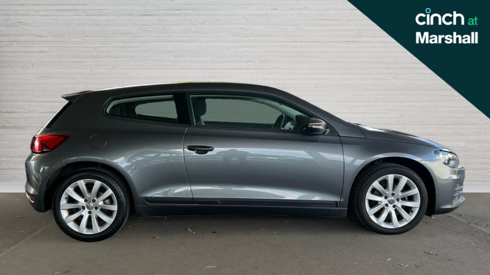 Used Volkswagen Scirocco 2016 for sale - 76062061: Photo 2