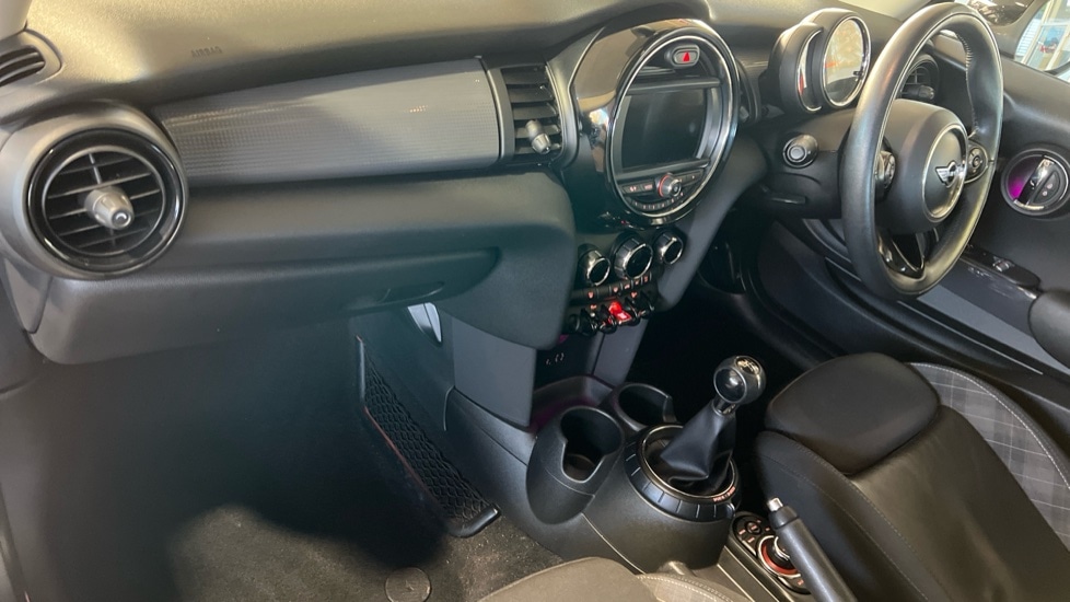 Used MINI Hatch 2017 for sale - 76684327: Photo 10