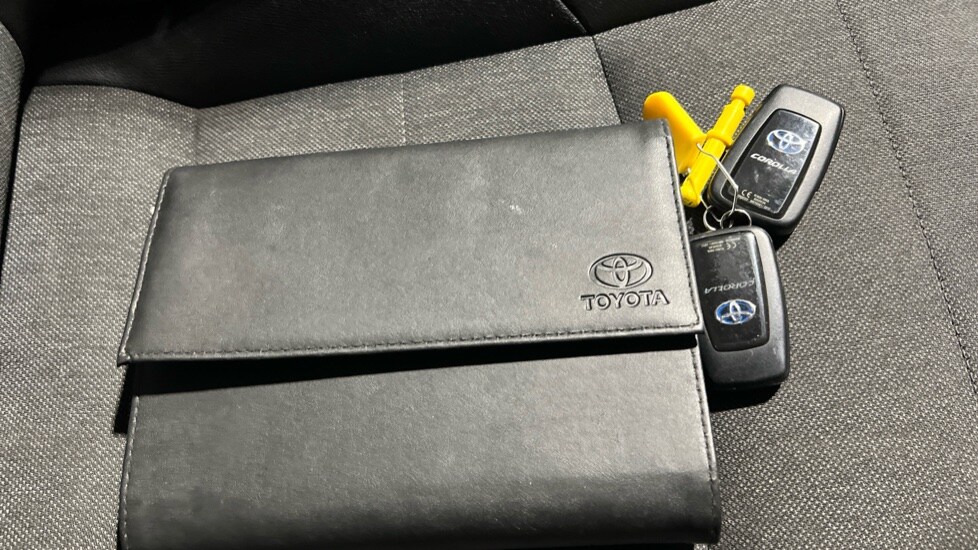 Used Toyota Corolla 2022 for sale - 76874839: Photo 31