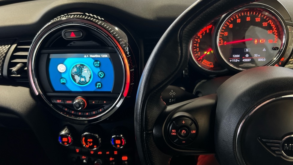 Used MINI Hatch 2018 for sale - 76971478: Photo 12