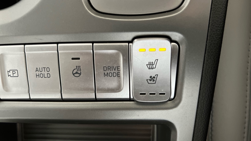 Used Hyundai KONA 2023 for sale - 76647819: Photo 34