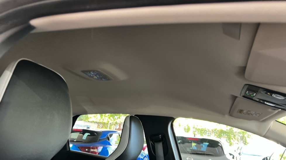 Used Renault Captur 2024 for sale - 76966793: Photo 33