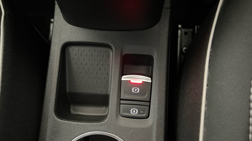 Used Renault Captur 2024 for sale - 76966793: Photo 35