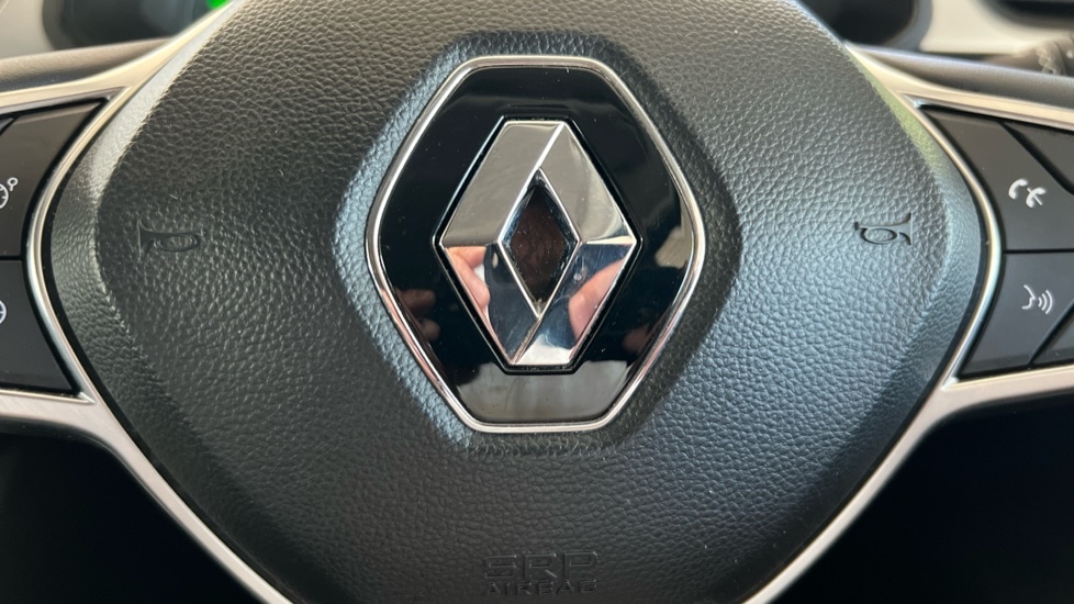 Used Renault Captur 2024 for sale - 76966793: Photo 42