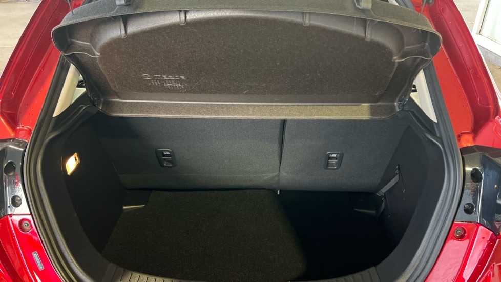 Used Mazda Mazda2 2023 for sale - 76874776: Photo 15