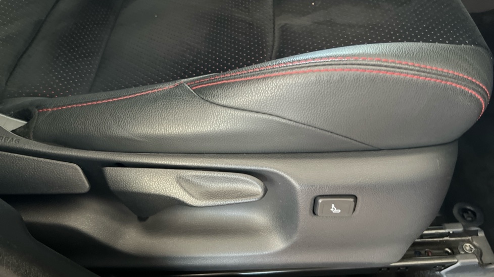 Used Toyota Yaris Cross 2023 for sale - 76445103: Photo 37