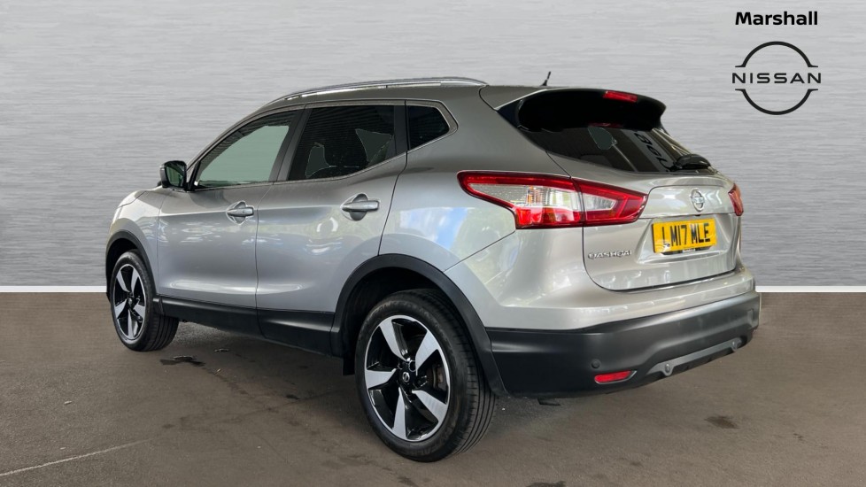 Used Nissan Qashqai 2017 for sale - 75954772: Photo 2