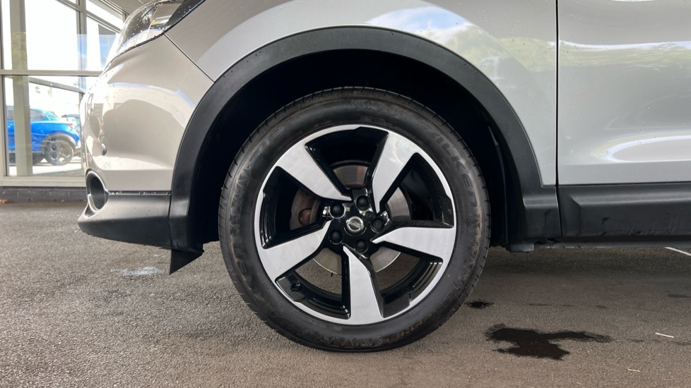 Used Nissan Qashqai 2017 for sale - 75954772: Photo 4
