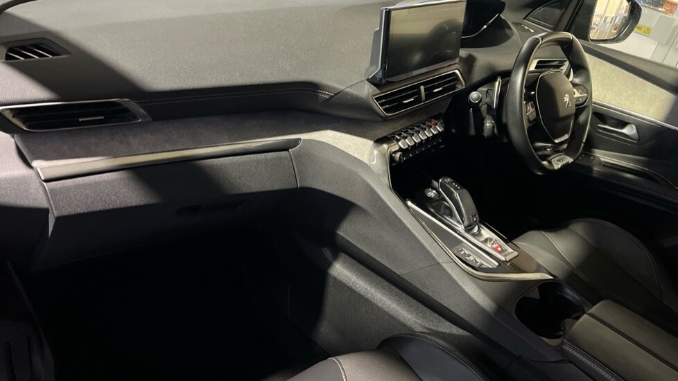 Used Peugeot 3008 2022 for sale - 77031461: Photo 10