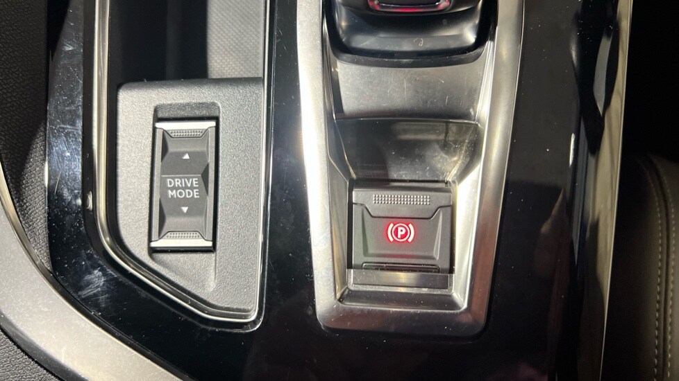 Used Peugeot 3008 2022 for sale - 77031461: Photo 28