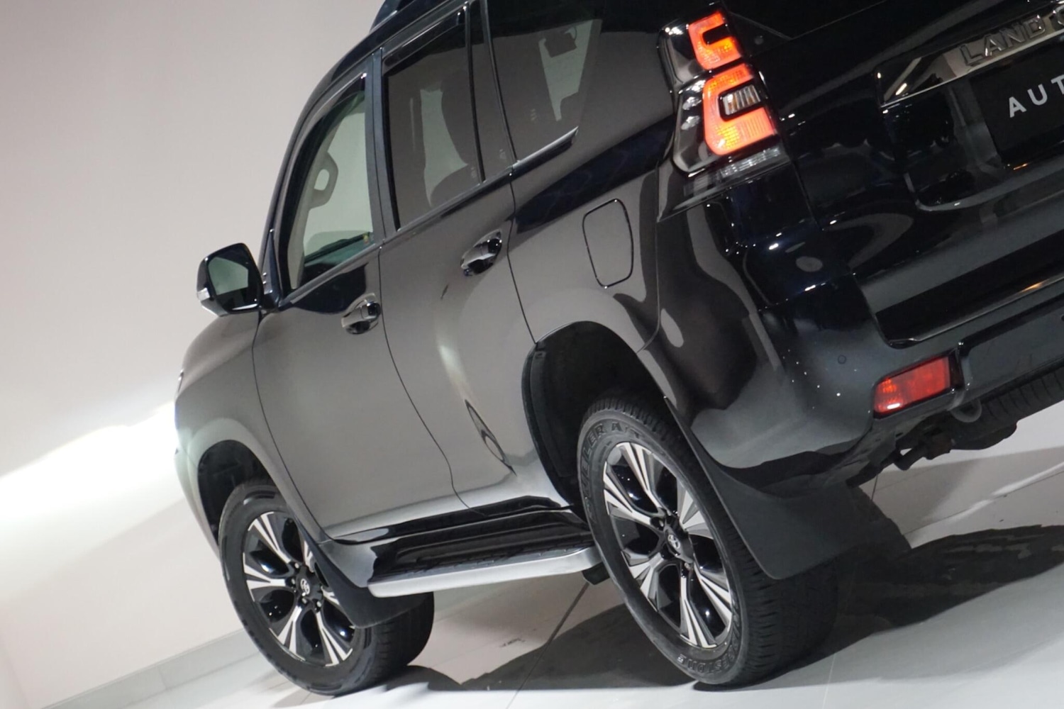 Used Toyota Land Cruiser 2021 for sale - 77305587: Photo 41