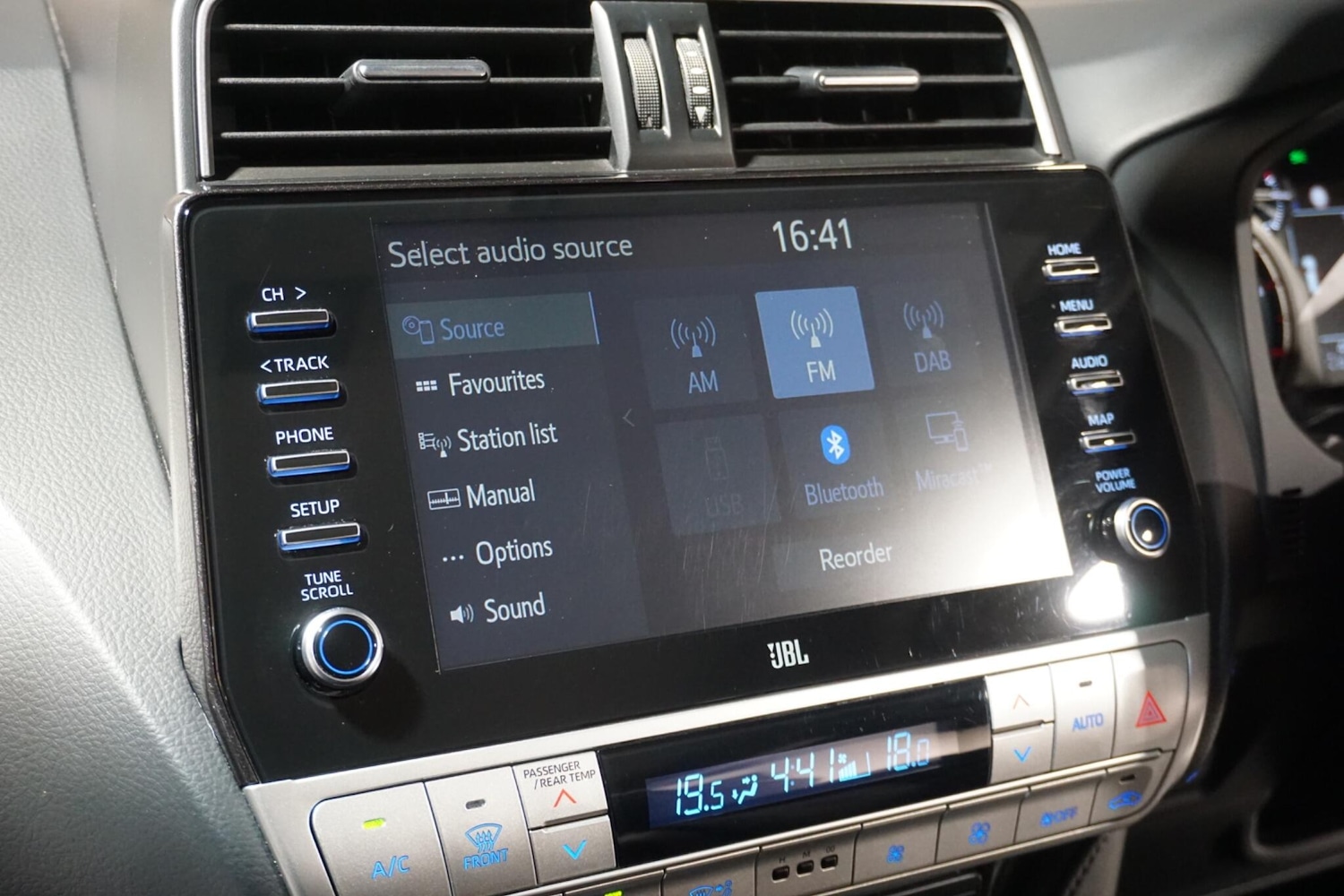 Used Toyota Land Cruiser 2021 for sale - 77305587: Photo 60