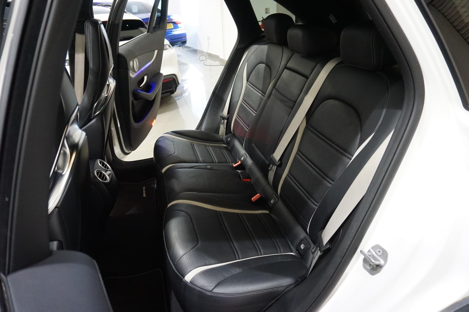 Used Mercedes-Benz GLC 2019 for sale - 76988448: Photo 15