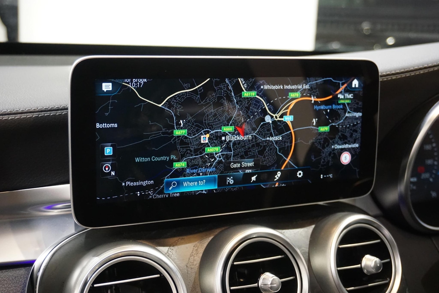 Used Mercedes-Benz GLC 2019 for sale - 76988448: Photo 17