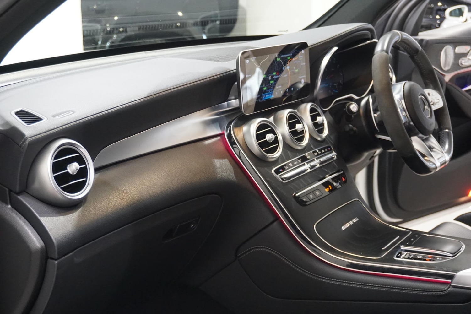 Used Mercedes-Benz GLC 2019 for sale - 76988448: Photo 55