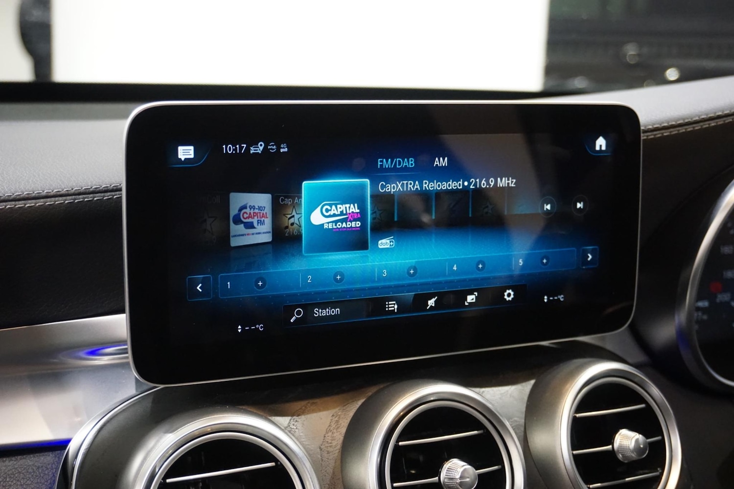 Used Mercedes-Benz GLC 2019 for sale - 76988448: Photo 63