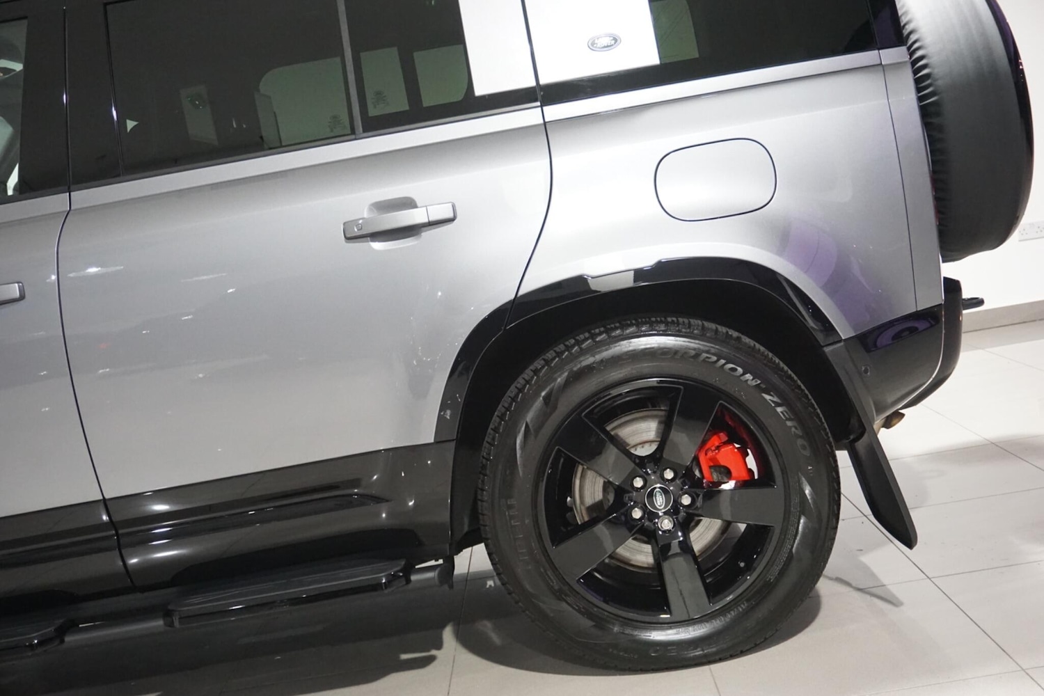 Used Land Rover Defender 2024 for sale - 77016431: Photo 51