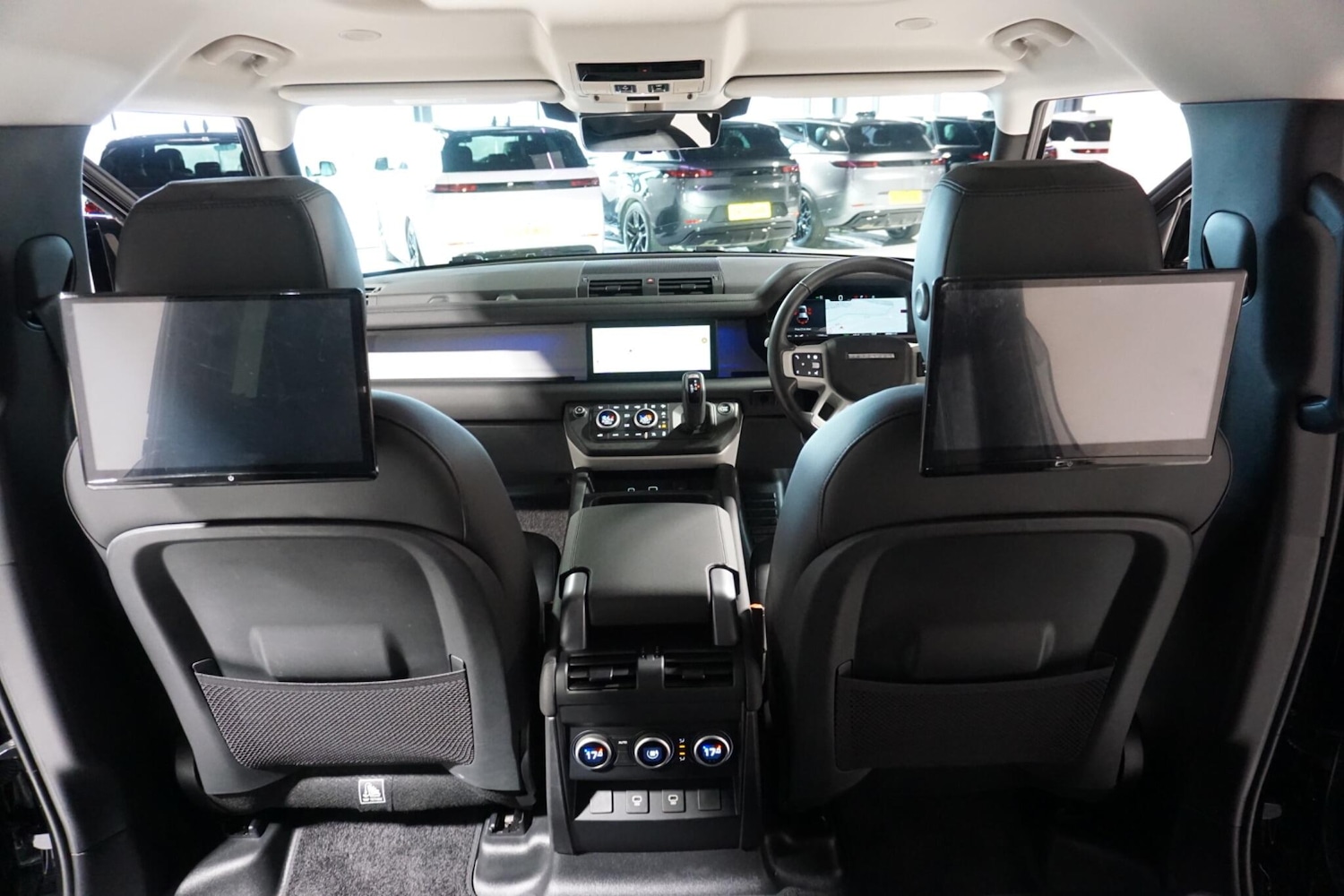 Used Land Rover Defender 2024 for sale - 77029074: Photo 10