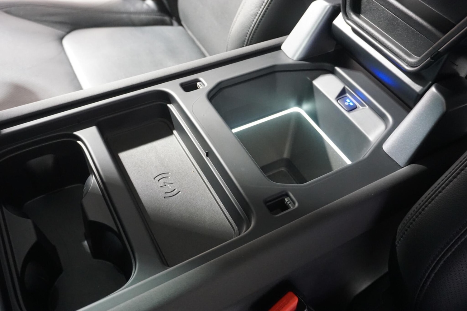 Used Land Rover Defender 2024 for sale - 77029074: Photo 22