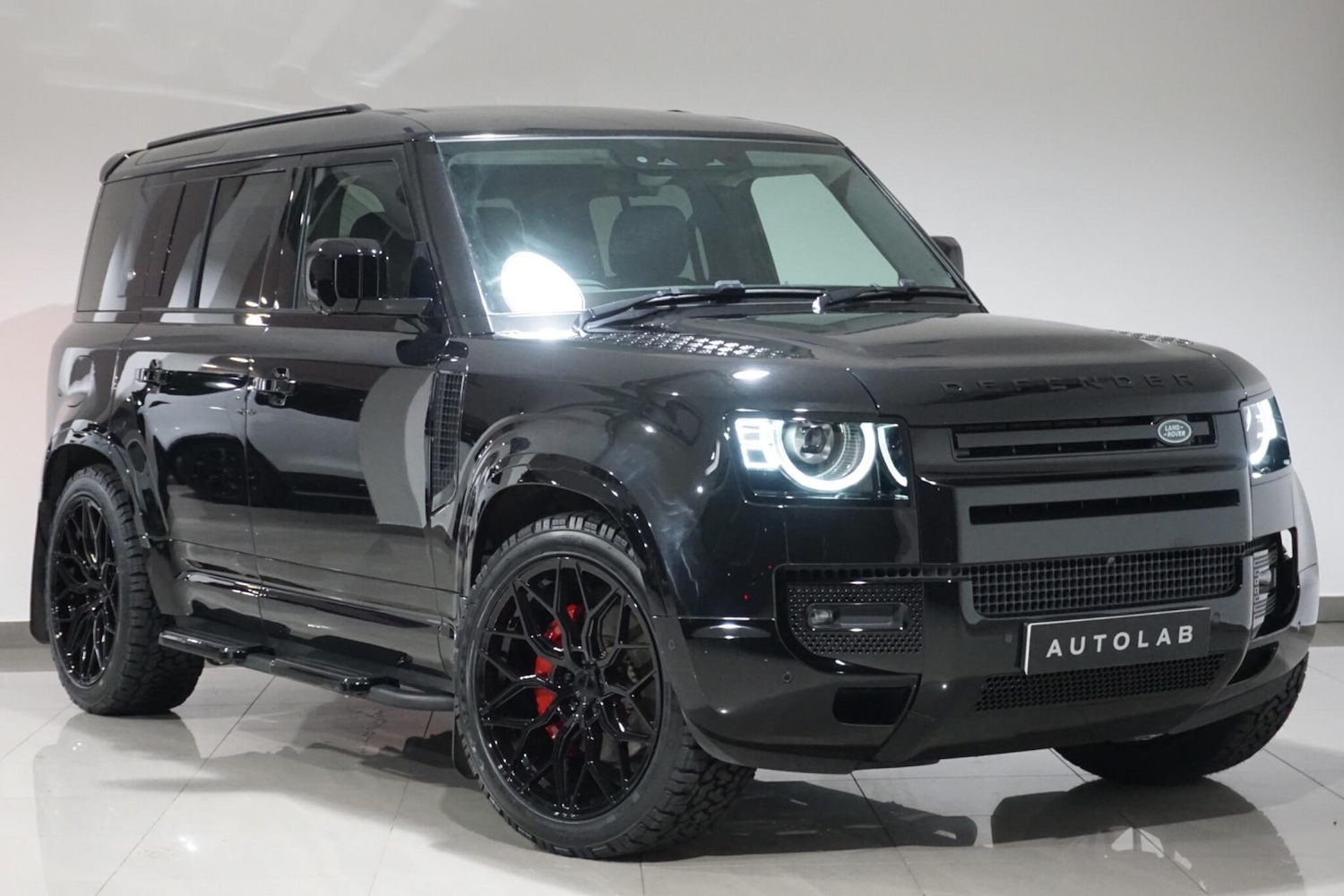 Used Land Rover Defender 2024 for sale - 77029074: Photo 41