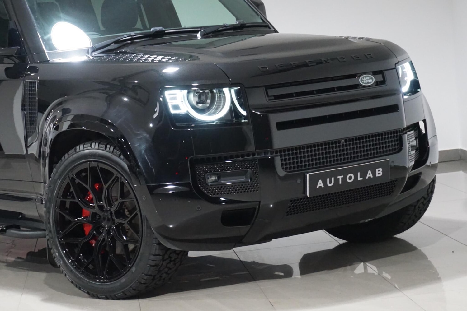 Used Land Rover Defender 2024 for sale - 77029074: Photo 43