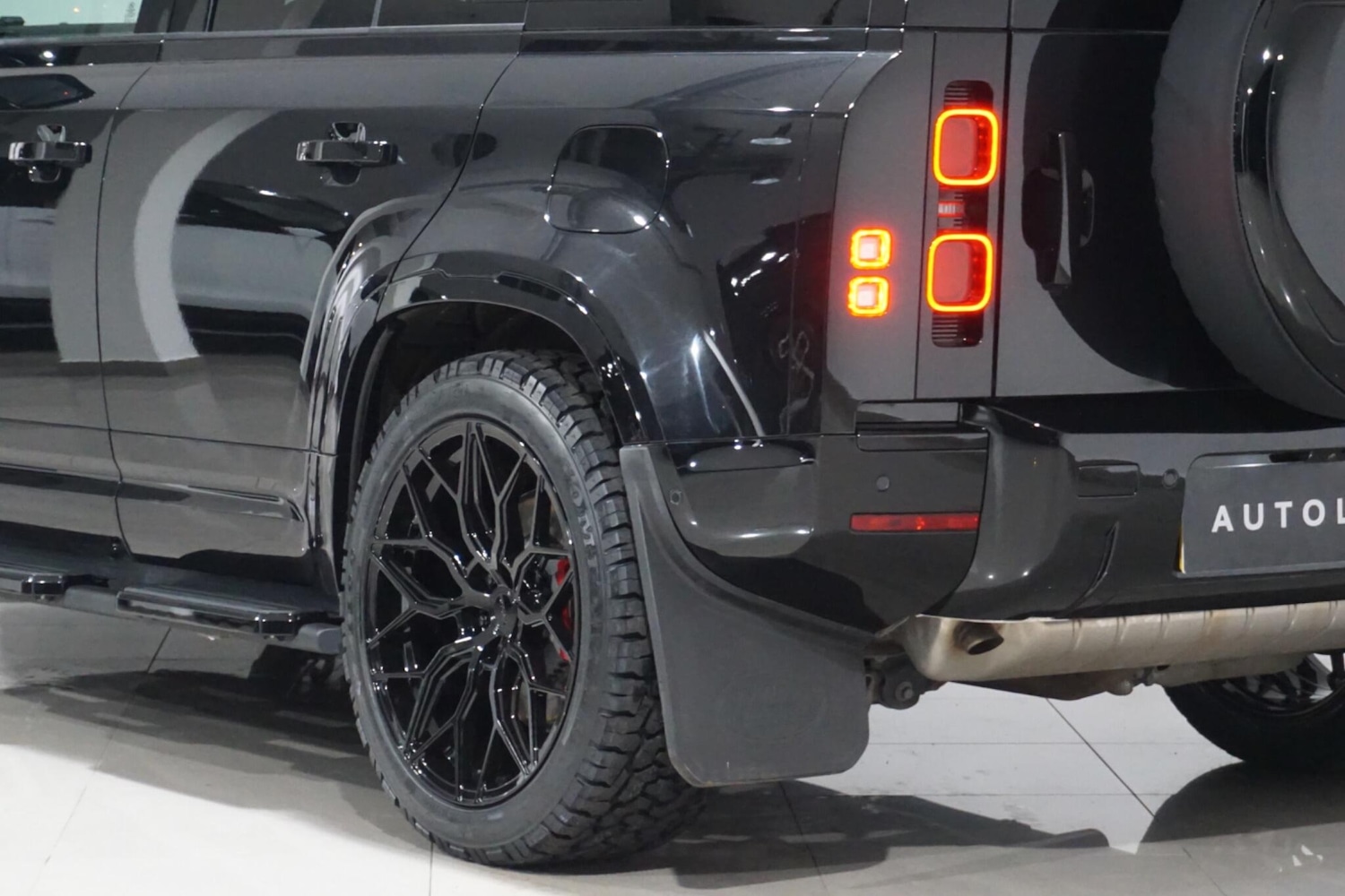 Used Land Rover Defender 2024 for sale - 77029074: Photo 50