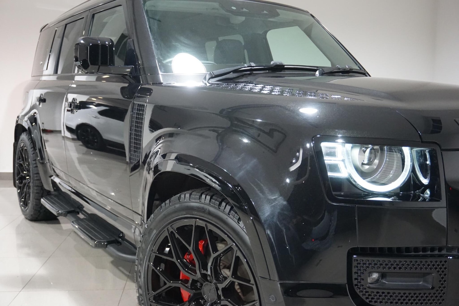 Used Land Rover Defender 2024 for sale - 77029074: Photo 53