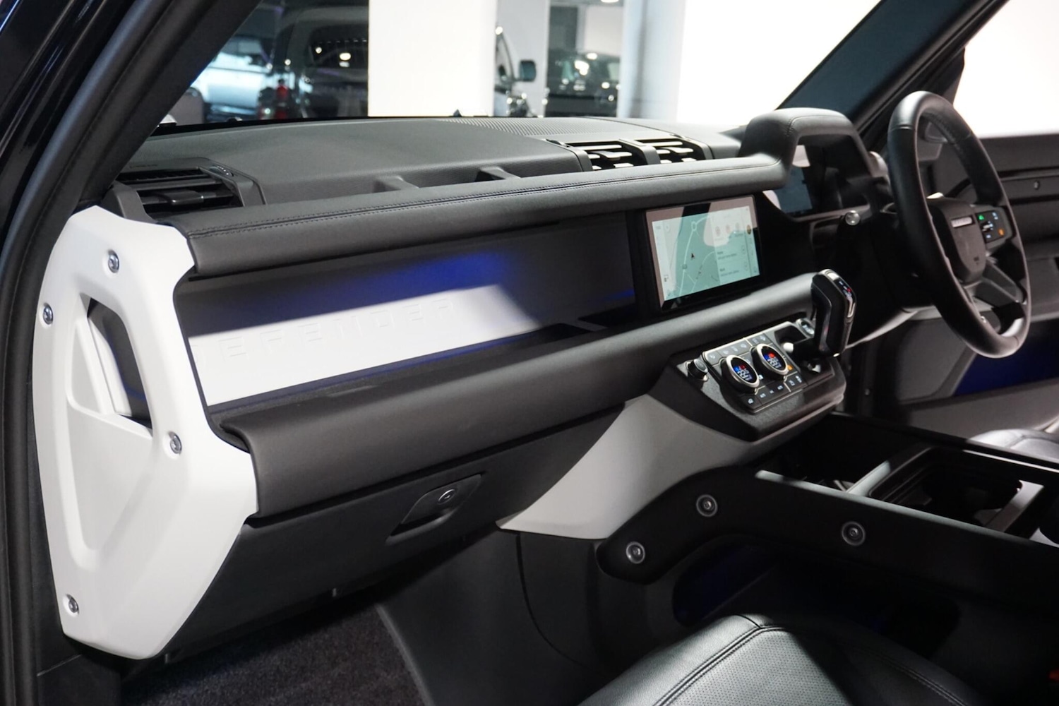 Used Land Rover Defender 2024 for sale - 77029074: Photo 57