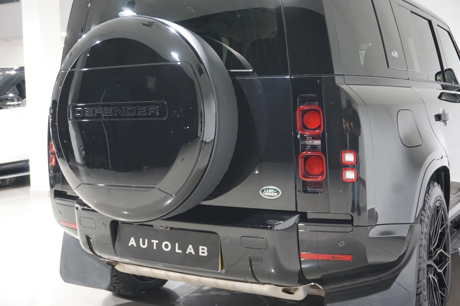 Used Land Rover Defender 2024 for sale - 77029074: Photo 70