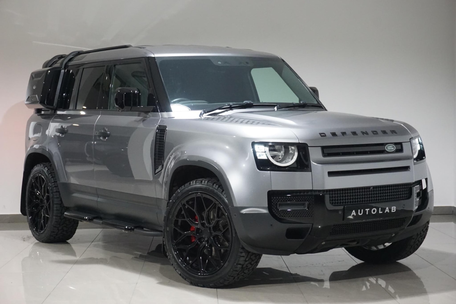 Used Land Rover Defender 110 for sale - 76476480: Photo 32