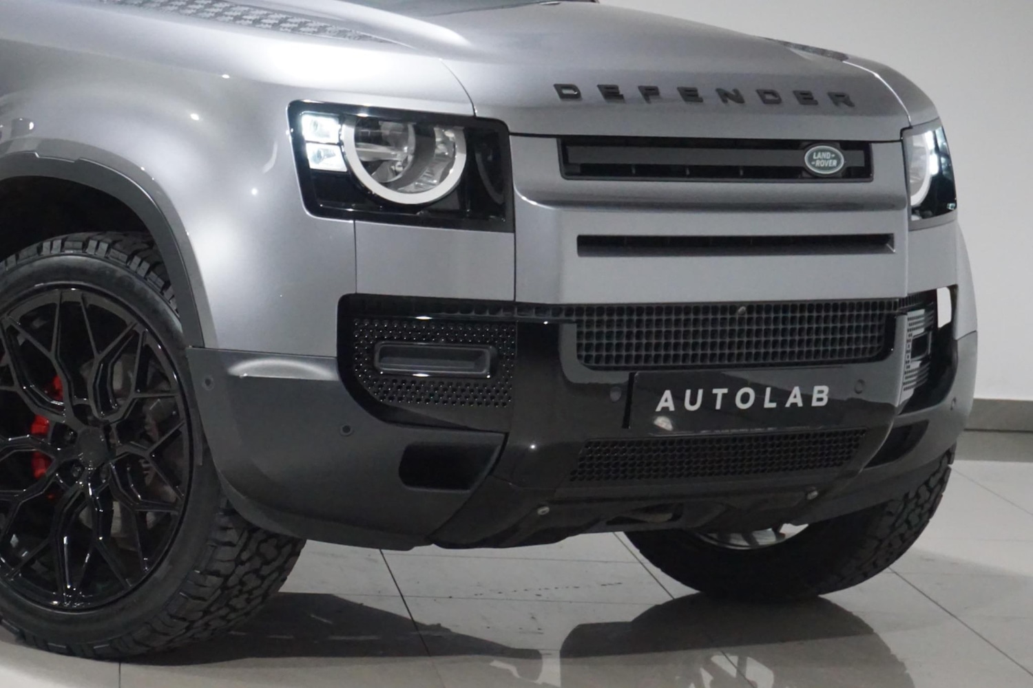 Used Land Rover Defender 110 for sale - 76476480: Photo 38