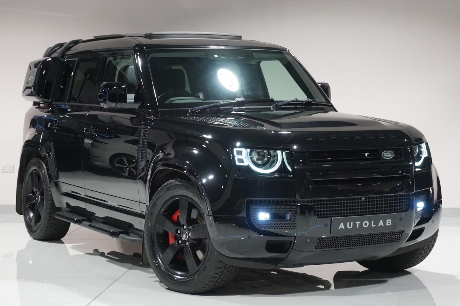 Used Land Rover Defender 2021 for sale - 76935948: Photo 1