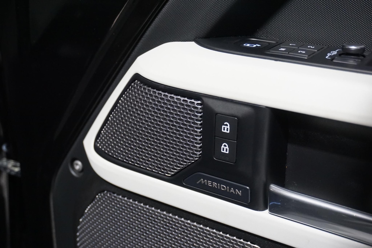 Used Land Rover Defender 2021 for sale - 76935948: Photo 23