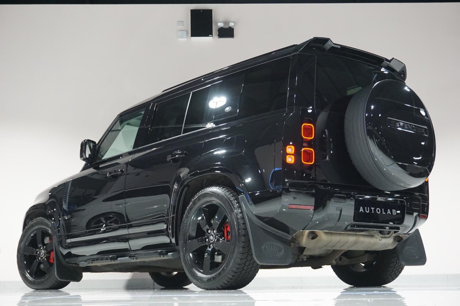 Used Land Rover Defender 2021 for sale - 76935948: Photo 30