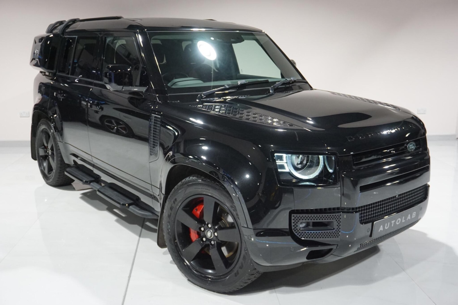 Used Land Rover Defender 2021 for sale - 76935948: Photo 31