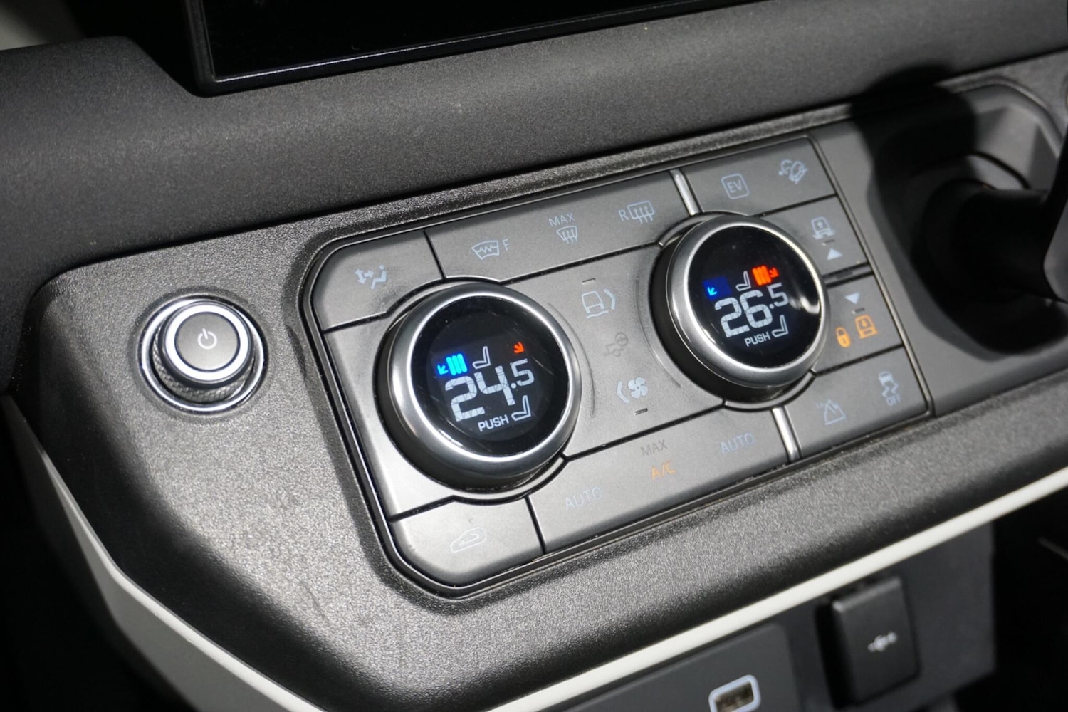 Used Land Rover Defender 2021 for sale - 76935948: Photo 58