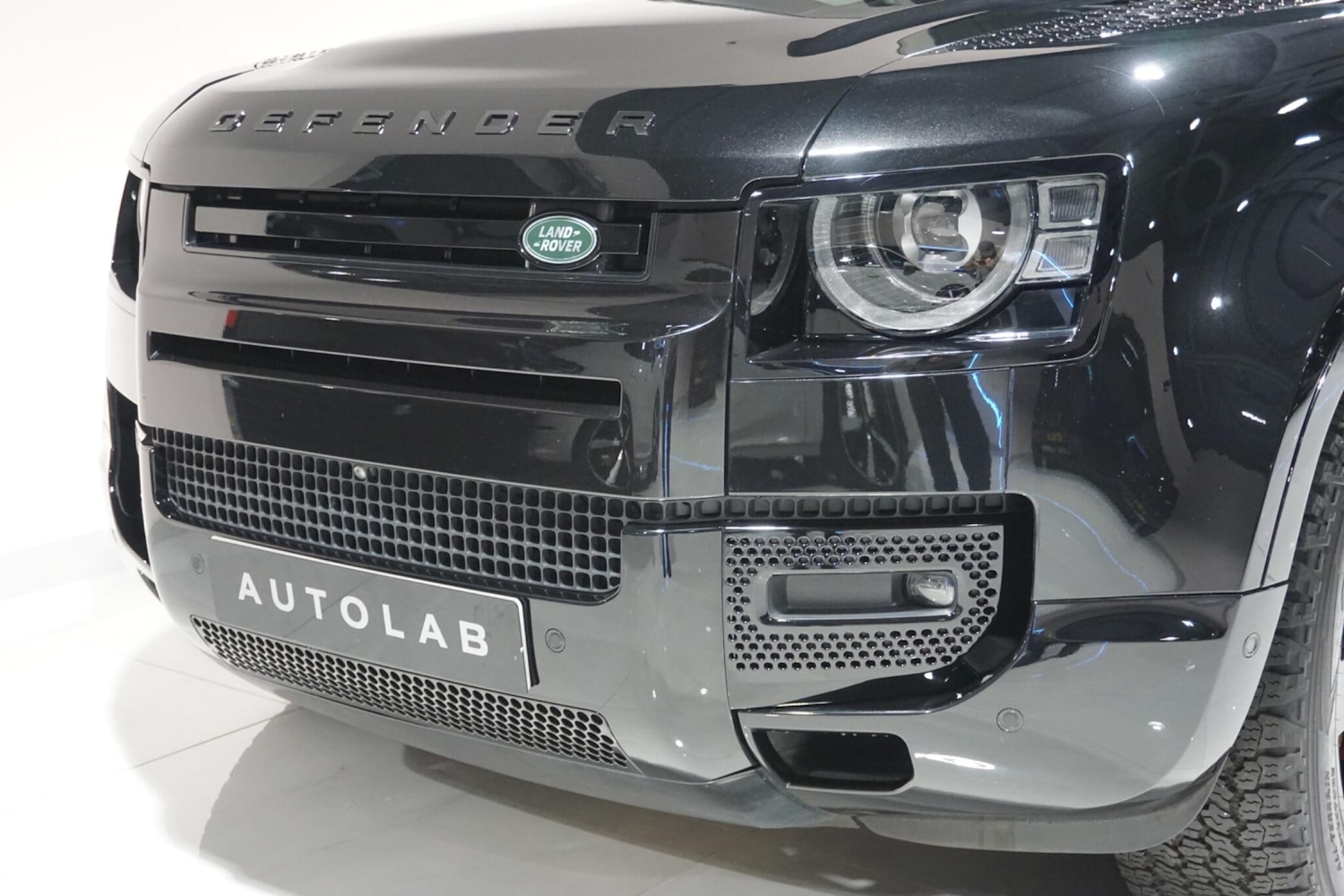 Used Land Rover Defender 2021 for sale - 76935948: Photo 61