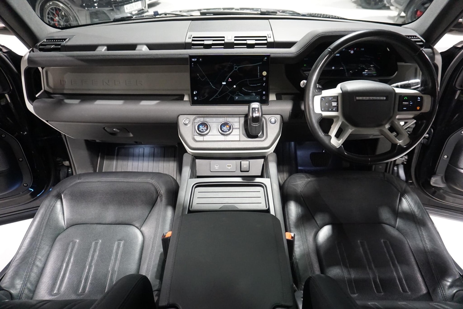 Used Land Rover Defender 2021 for sale - 76935948: Photo 9