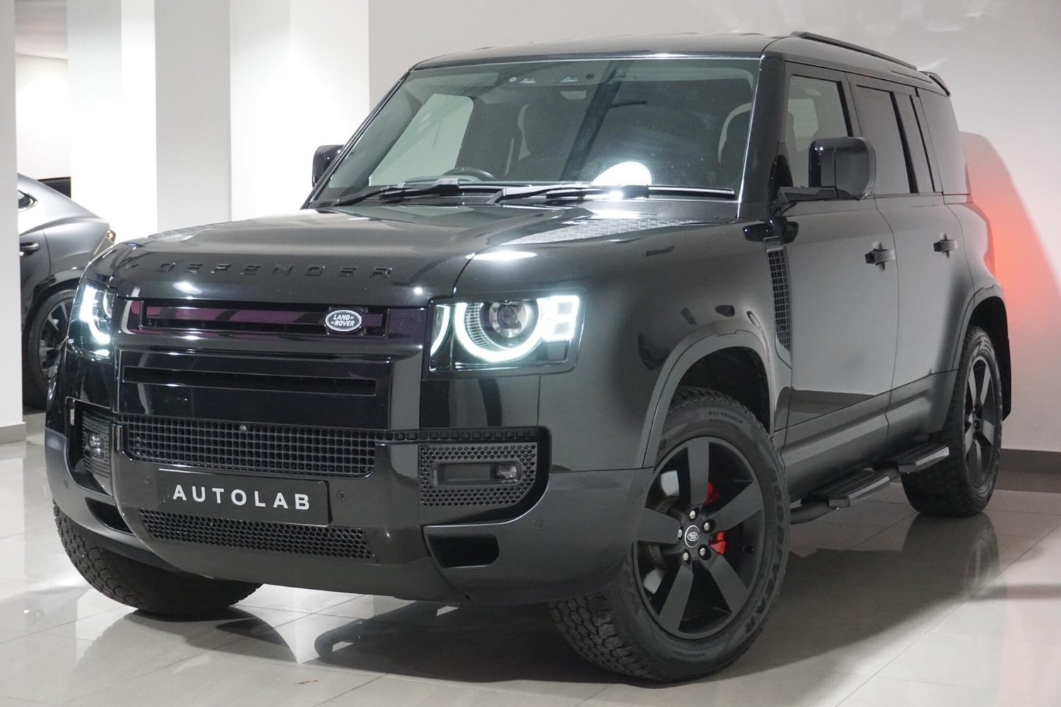 Used Land Rover Defender 2023 for sale - 76700836: Photo 19