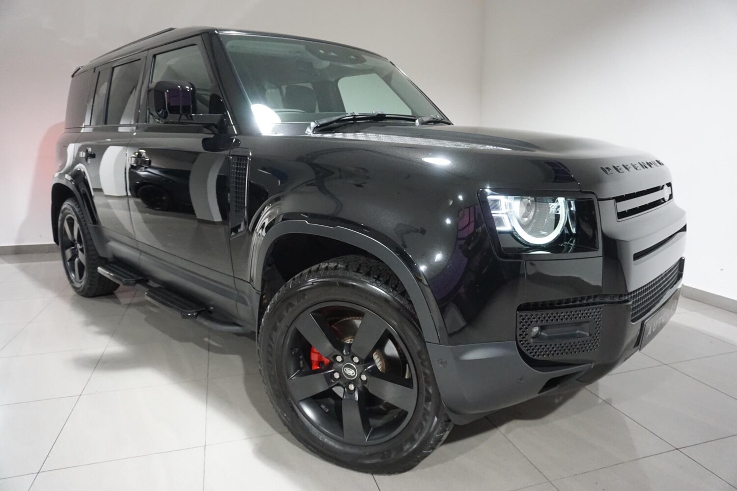 Used Land Rover Defender 2023 for sale - 76700836: Photo 21