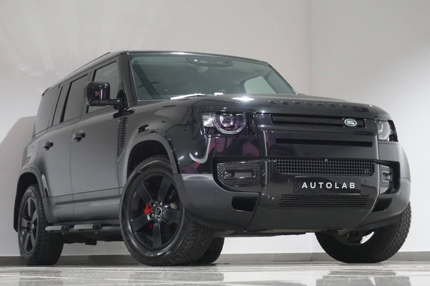 Used Land Rover Defender 2023 for sale - 76700836: Photo 27