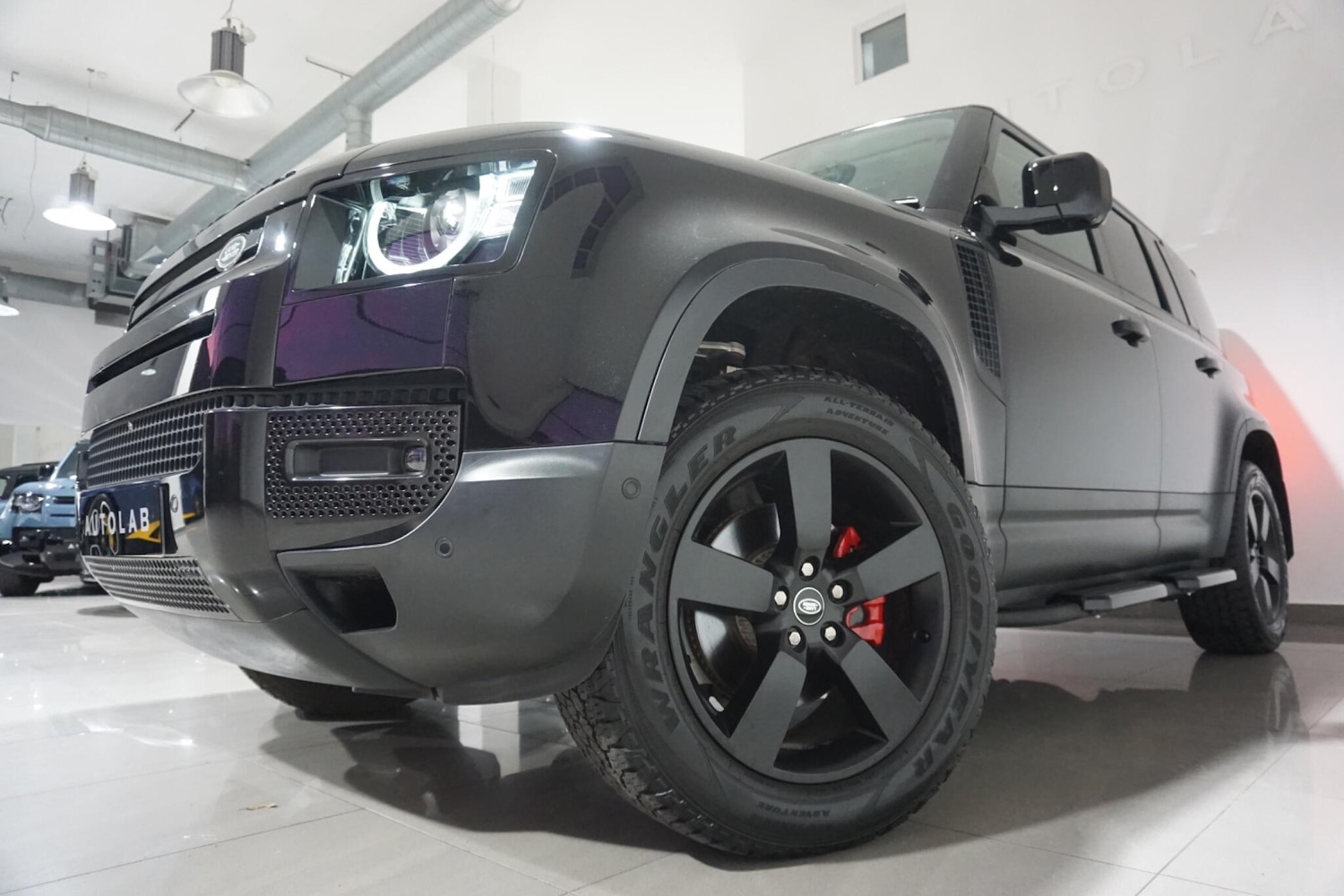 Used Land Rover Defender 2023 for sale - 76700836: Photo 29