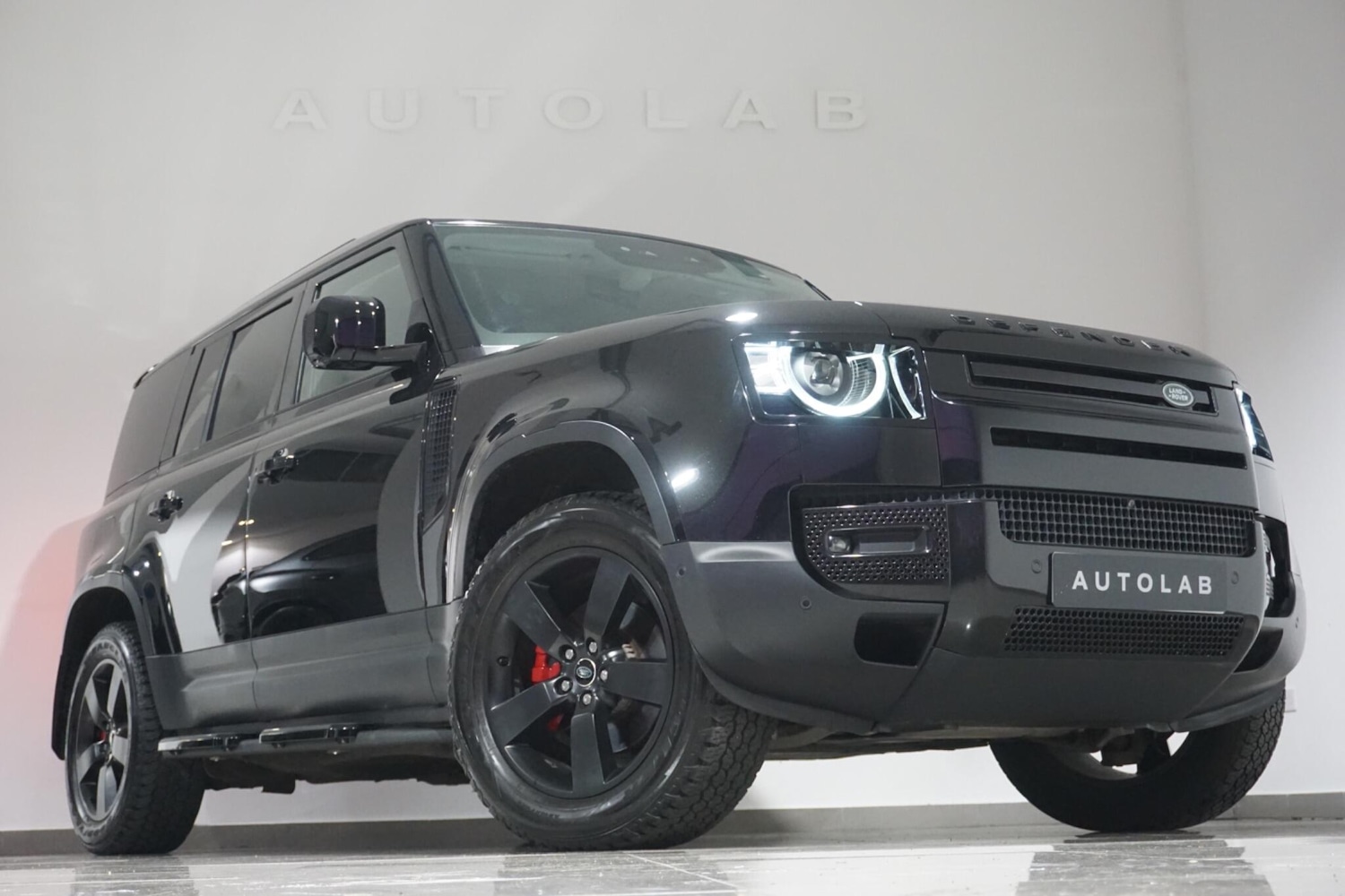 Used Land Rover Defender 2023 for sale - 76700836: Photo 31