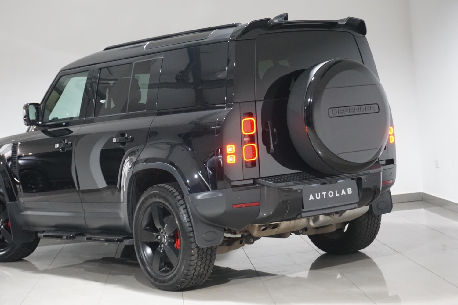 Used Land Rover Defender 2023 for sale - 76700836: Photo 39