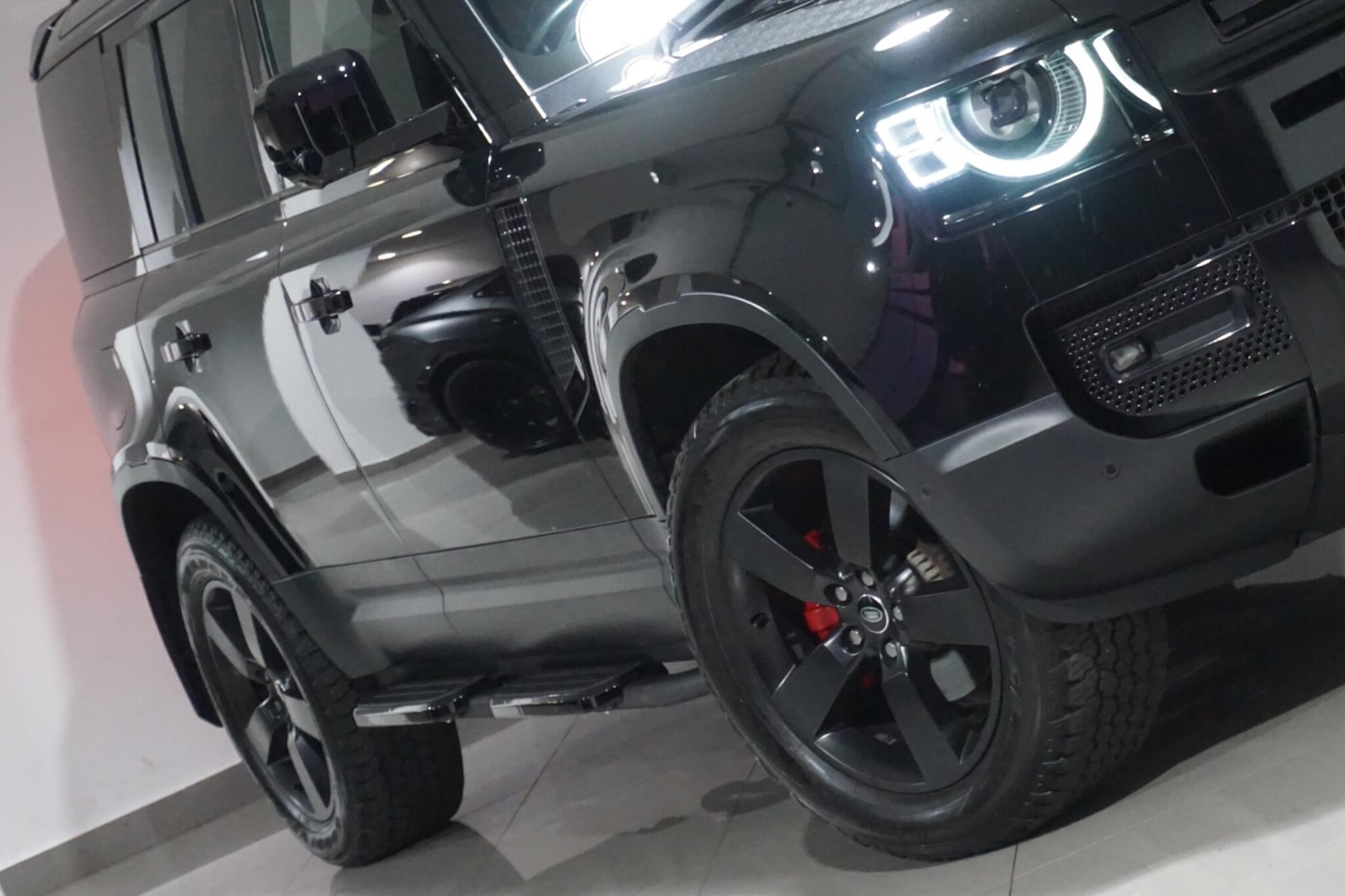 Used Land Rover Defender 2023 for sale - 76700836: Photo 40